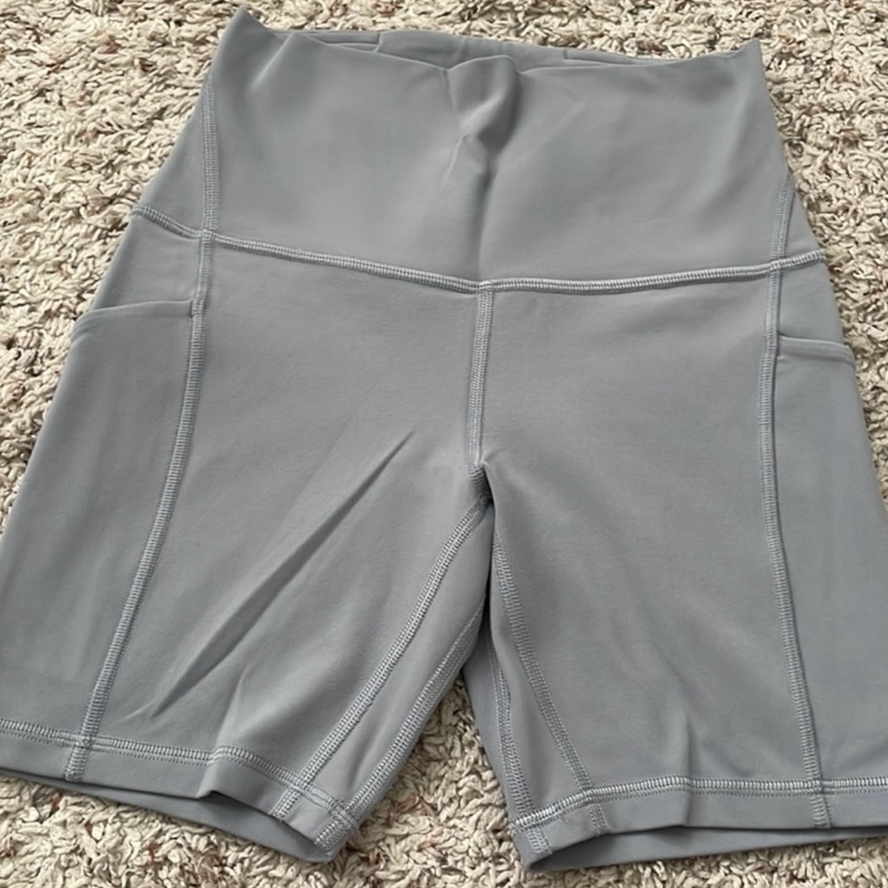 Lululemon Align High Rise Shirts with Pockets